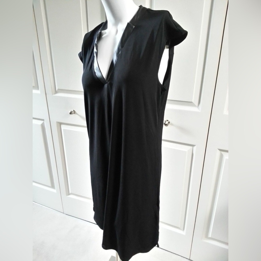Banana Republic Sleeveless V Neck Leather Lining Minimalist Dress NWOT